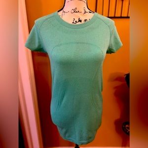 Lululemon Activewear Shirt